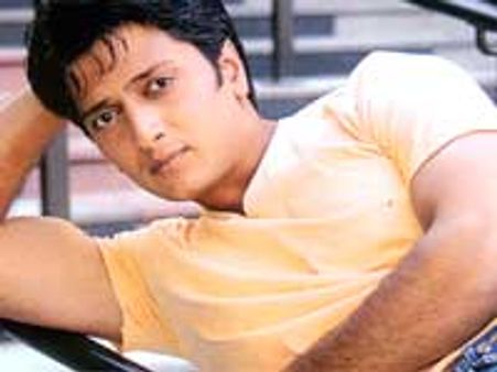 “I enjoy working with Lara” - Riteish Deshmukh