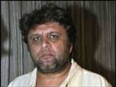 Rahul Dholakia ropes in Randhir, Aditya for Society