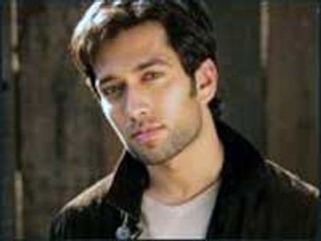 Nakuul Mehta with Monica Cruz in Spanish film