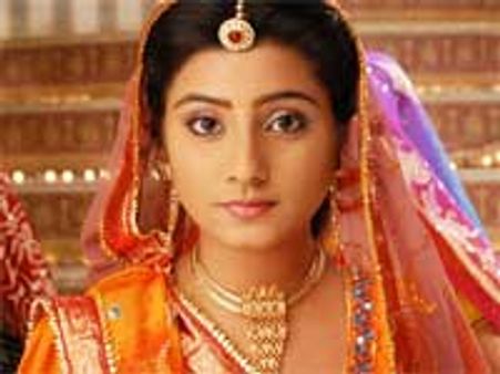 Neha is back on Boogie Woogie again