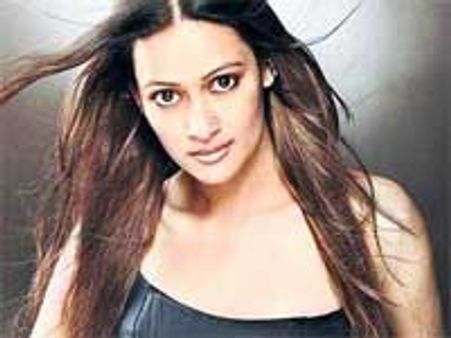 Friends shocked over Jasveer-Aziz split report