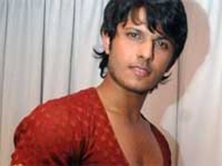 Neil Bhatt follows his ancestral trend