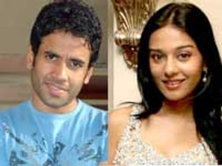 Tusshar, Amrita in Love U... Mr. Kalakaar!