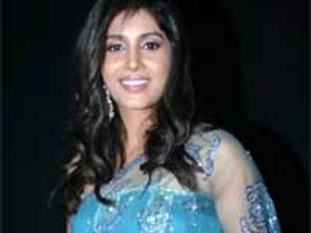 Sonali Kulkarni ties the knot with Nachiket