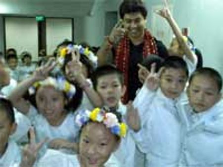 Jackie Chan appreciates ex Indian Idol contestant