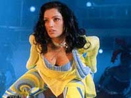 Shweta as prostitute in Avalude Ravukal sequel