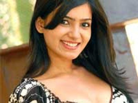 Samantha joins Twitter