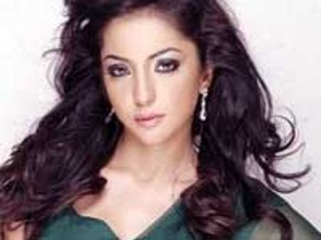 Anmol to get wild card ticket in Desi Girl?