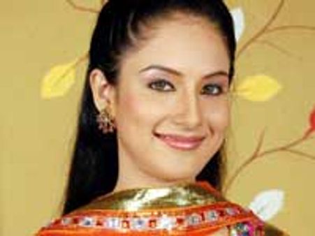 Balaji to stick with Pooja in Sarvagunn Sampann