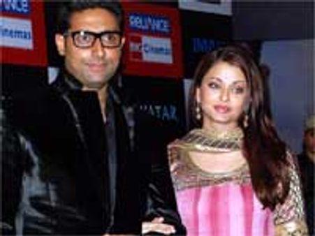 Abhi-Ash attend birthday party post midnight