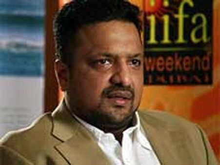 Sanjay Gupta to remake Spanish film