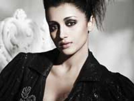 Trisha to star in another Bollywood film