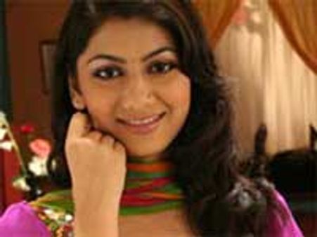 Sriti Jha reads Helen Keller's bio for inspiration