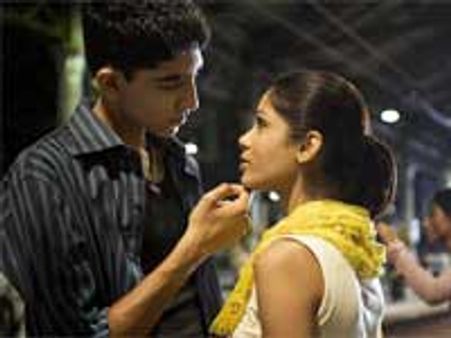 Dev Patel is not engaged to Frieda Pinto
