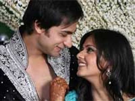 Shaleen-Daljit become proud uncle-aunt