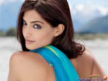I have never met a person like Imran - Sonam Kapoor