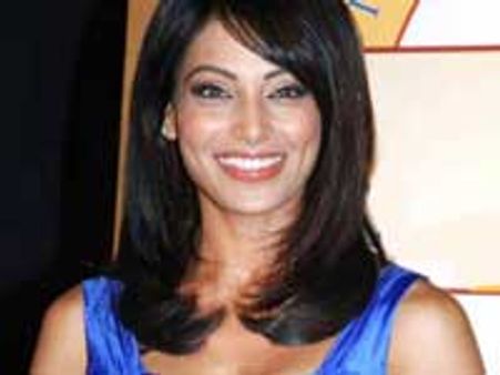 Bipasha prayed for fear of plane crash