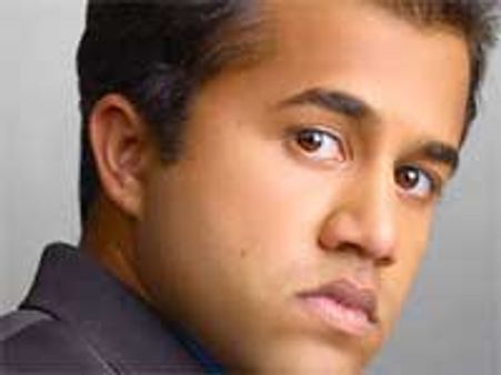 Omi Vaidya in the Bollywood remake of The Italian Job