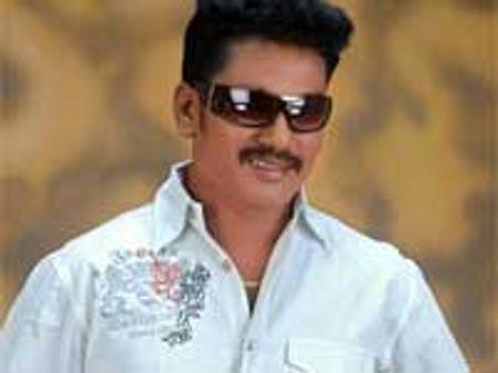 Aadhiraj comes back with Naran