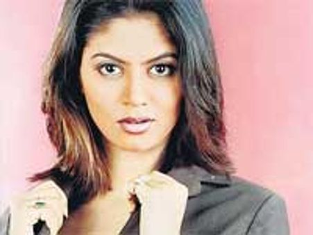 Kavita's ghost spooks Kiku