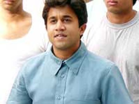 Omi Vaidya to host Chhote Ustaad