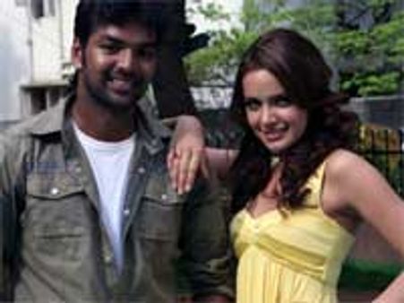 CM Karunanidhi and Vijay to launch Kanimozhi audio