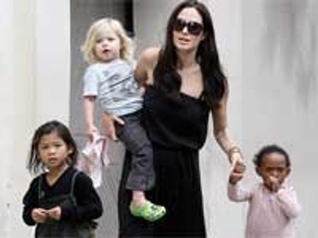 'Salt' clips disturbed Angelina Jolie's kids