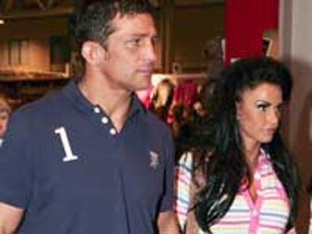 Jordan, Alex Reid beef up security after hate mob attack