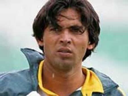 Pakistani cricketer Mohammed Asif invades Mollywood