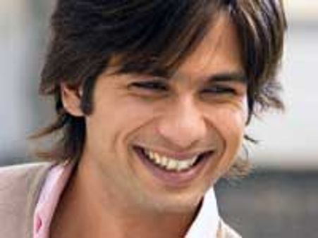 Shahid Kapoor an obedient son