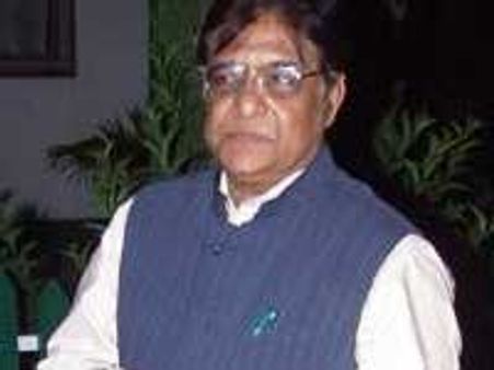 Anjan Srivastava in Mr. and Mrs. Sharma Allahabad Wale