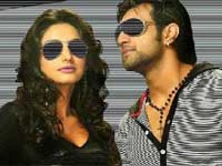 Gandede - Movie Review