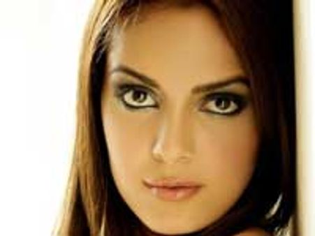 Ajay to star opposite Shahzahn Padmasee