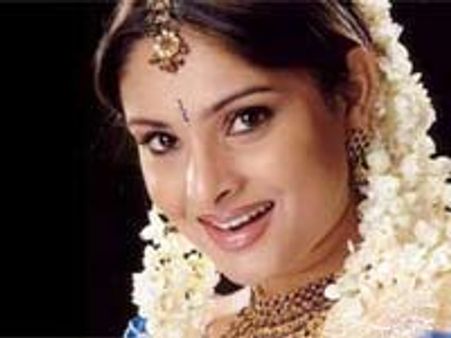 Ramya shooting wedding scene for DD