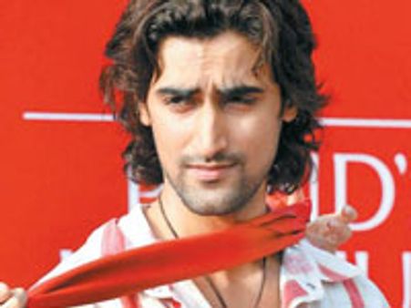 Owais Hussain's Pehla Sitara to release in January