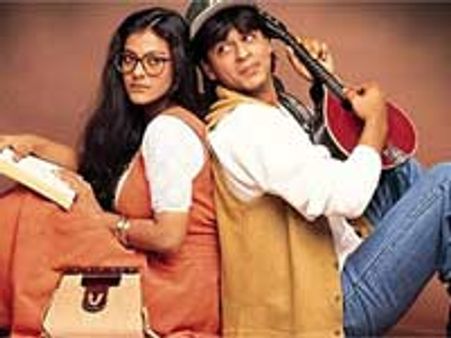 DDLJ completes its 800 weeks in Maratha Mandir Cinema