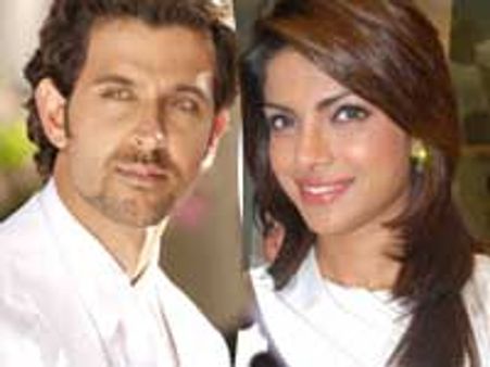 Hrithik-Priyanka not finalised for Agneepath remake