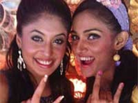Kritika, Mukti made Karan’s house!