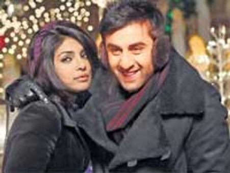 Ranbir drenched Priyanka with cold drinks