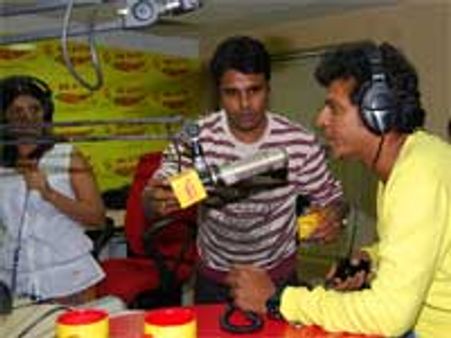 Shivaraj Kumar gets candid on Radio Mirchi 98.3 FM