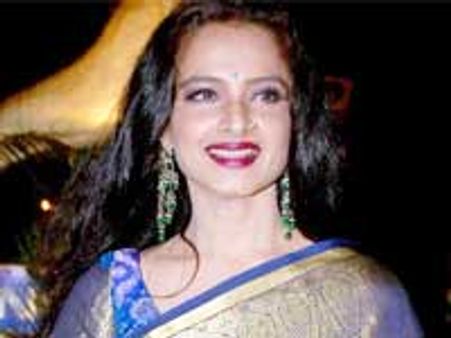 Rekha to appear on small screen