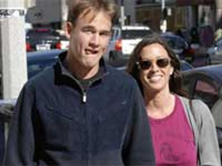 Alanis Morissette, husband expecting their first child