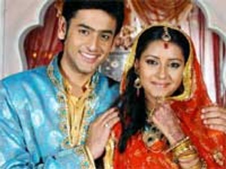 Jagdish and Anandi have a secret meet