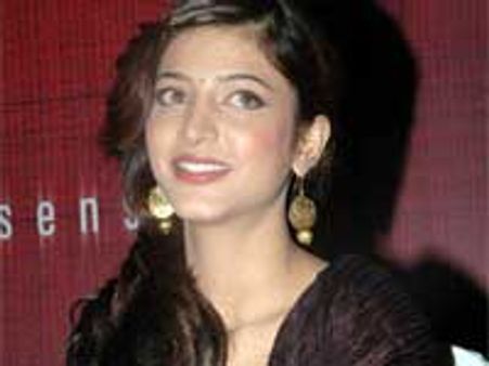 Shruti's relaunch by father Kamal Haasan