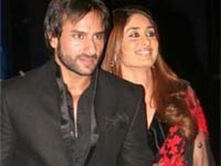 Kareena gives surprise to Saif on his Birthday