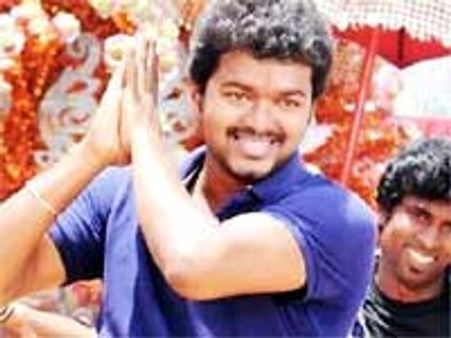 Vijay's Kaaval Kaadhal rechristened as Kaavalan