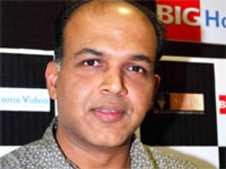 Ashutosh promotes his next flick on networking sites