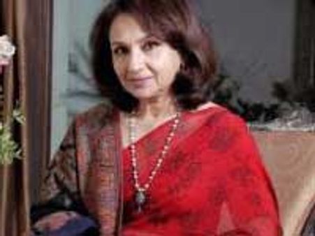 Sharmila Tagore walks the ramp at IIJW