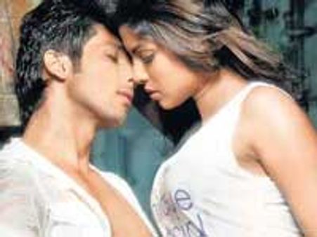 Priyanka and Shahid in Ishq Vishk sequel