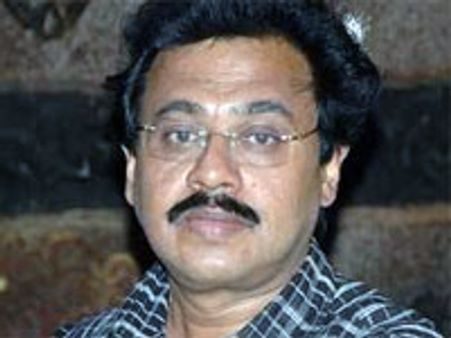 Vinayan wins fight against AMMA, superstars